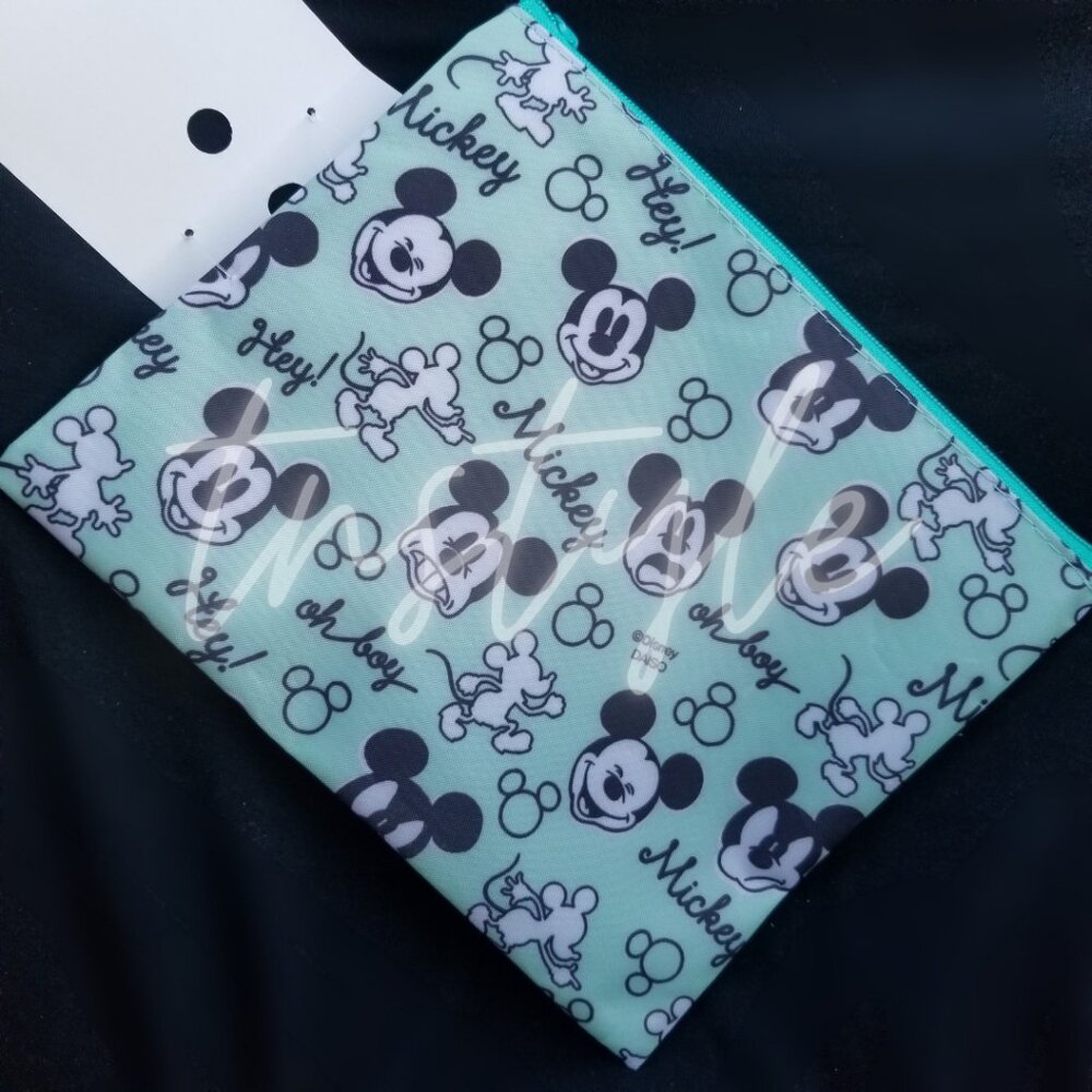 ⭐️LAST ONE⭐️ Mickey Mouse Mesh Pouch